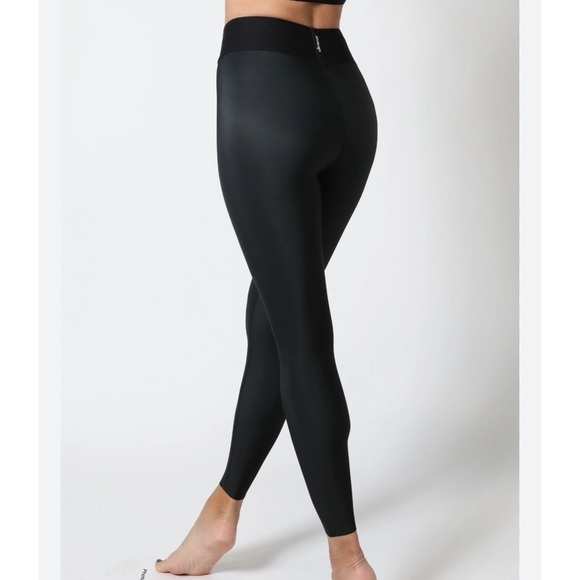 ULTRACOR LUX ESSENTIAL SPRINTER ULTRA HIGH LEGGING SIZE XS - Picture 1 of 8